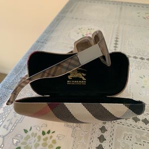 Burberry sunglasses
